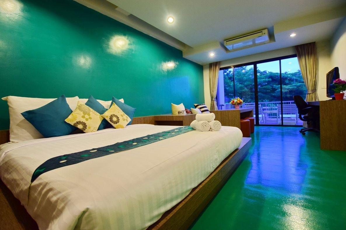 Franjipani Resort HHQ Buitenkant foto