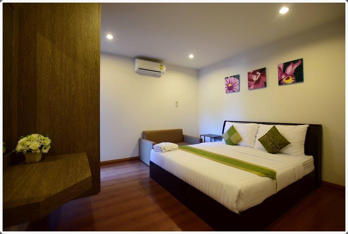 Franjipani Resort HHQ Buitenkant foto